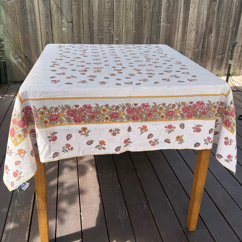 Vintage Jacobean Block Printed Dining Tablecloth
#1108244